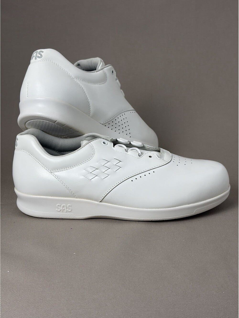 SAS Free Time Walking Shoes Womens 8 W White Leather Comfort Sneaker Made in USA